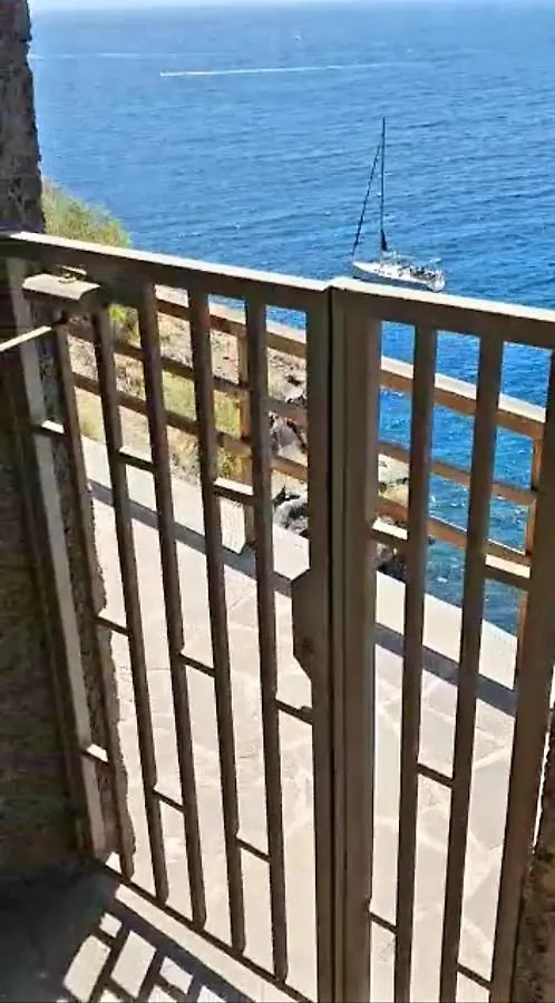 Luxury 1 Minute To The Beach & Salt Pool Apartment