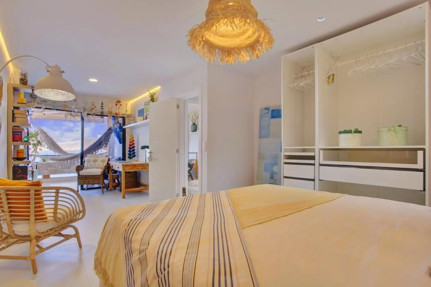 Luxury 1 Minute To The Beach & Salt Pool Apartment Tabaiba