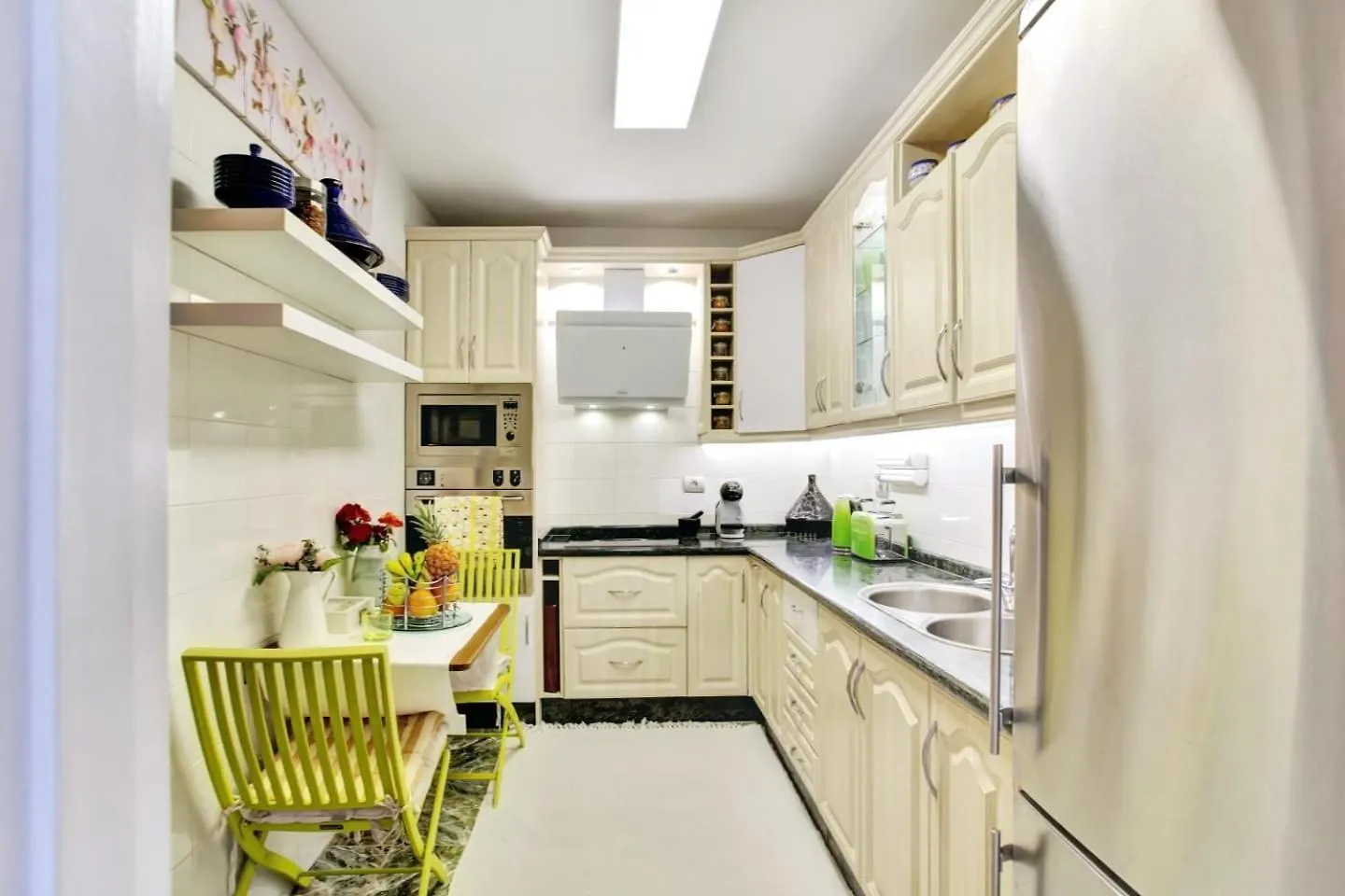 Apartment Luxury 1 Minute To The Beach & Salt Pool